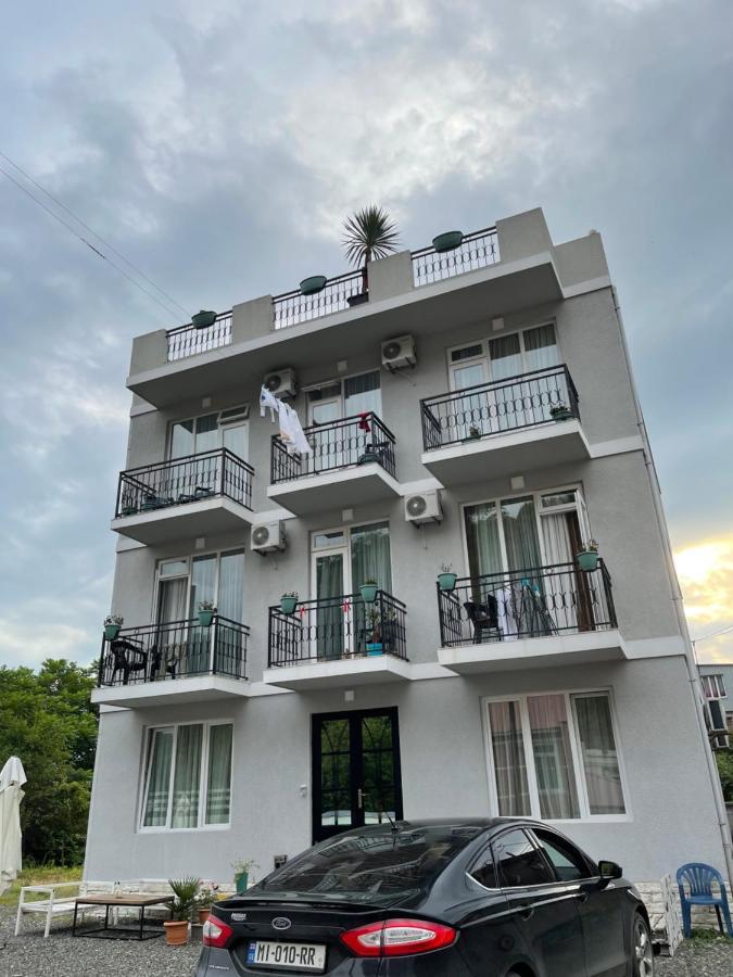Hotel Charli Gonio Exterior foto